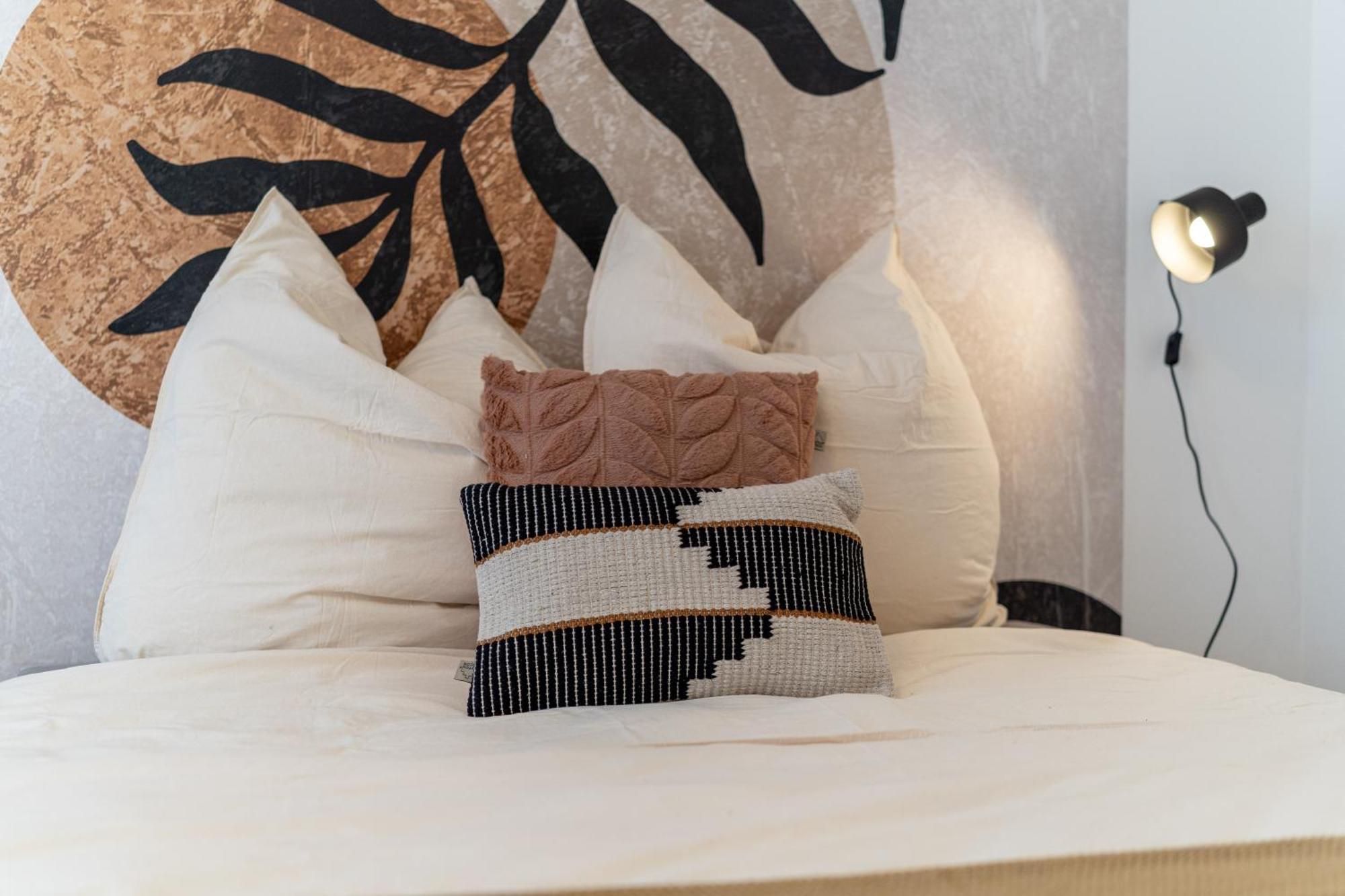 Lexapartments Altstadt Zentral 80qm In Lorenz *